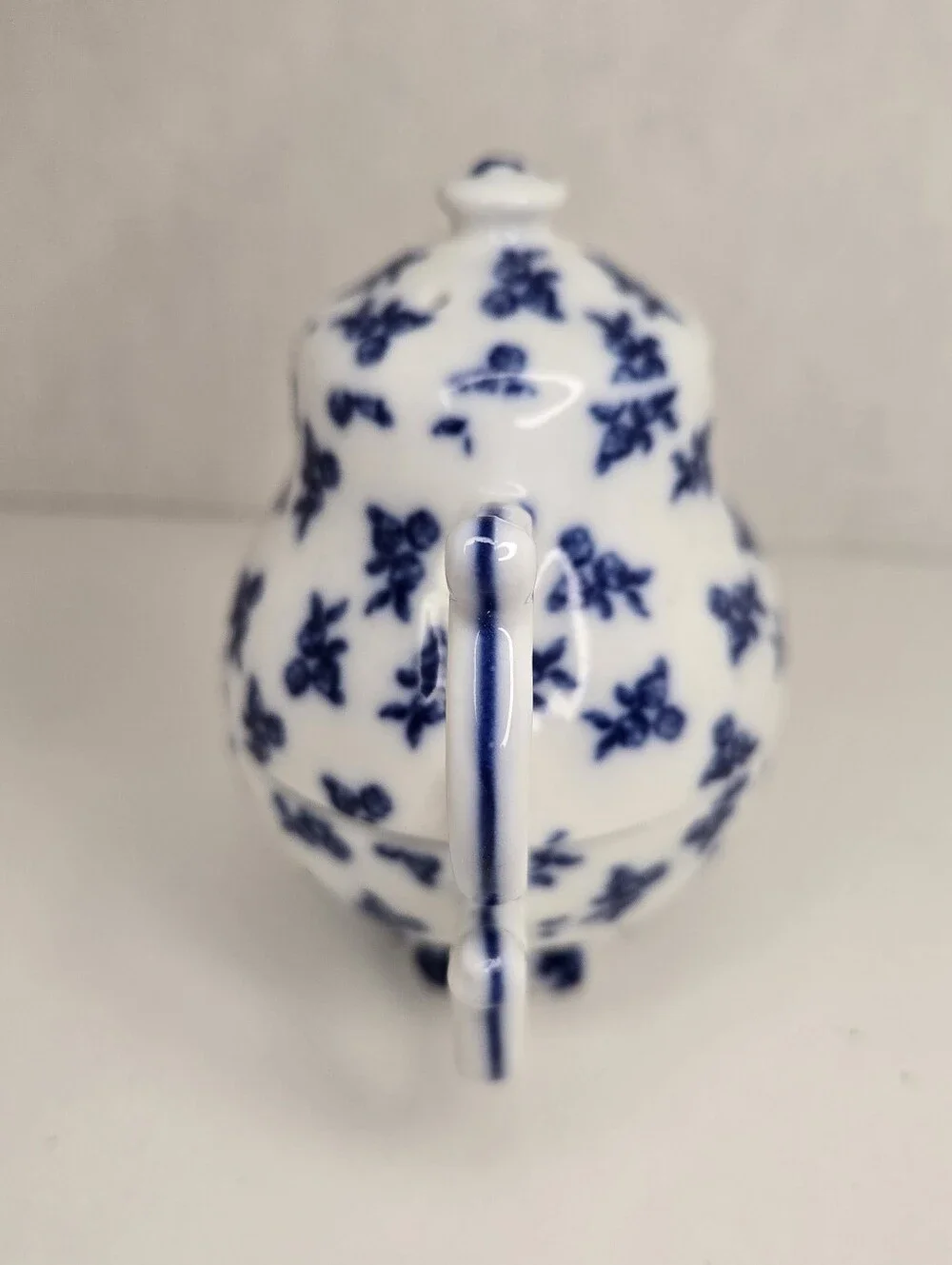 Salt And Pepper Shakers Blue Floral Mini Teapot Teacup Stackable Ceramic Vintage